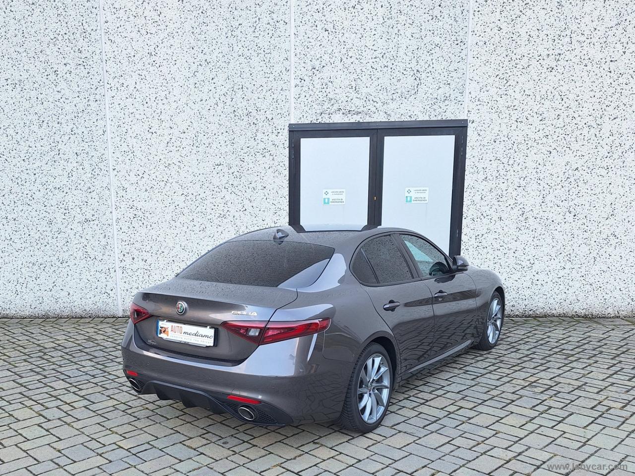 ALFA ROMEO Giulia 2.2 TD 160 CV AT8 SOLO *70000KM*