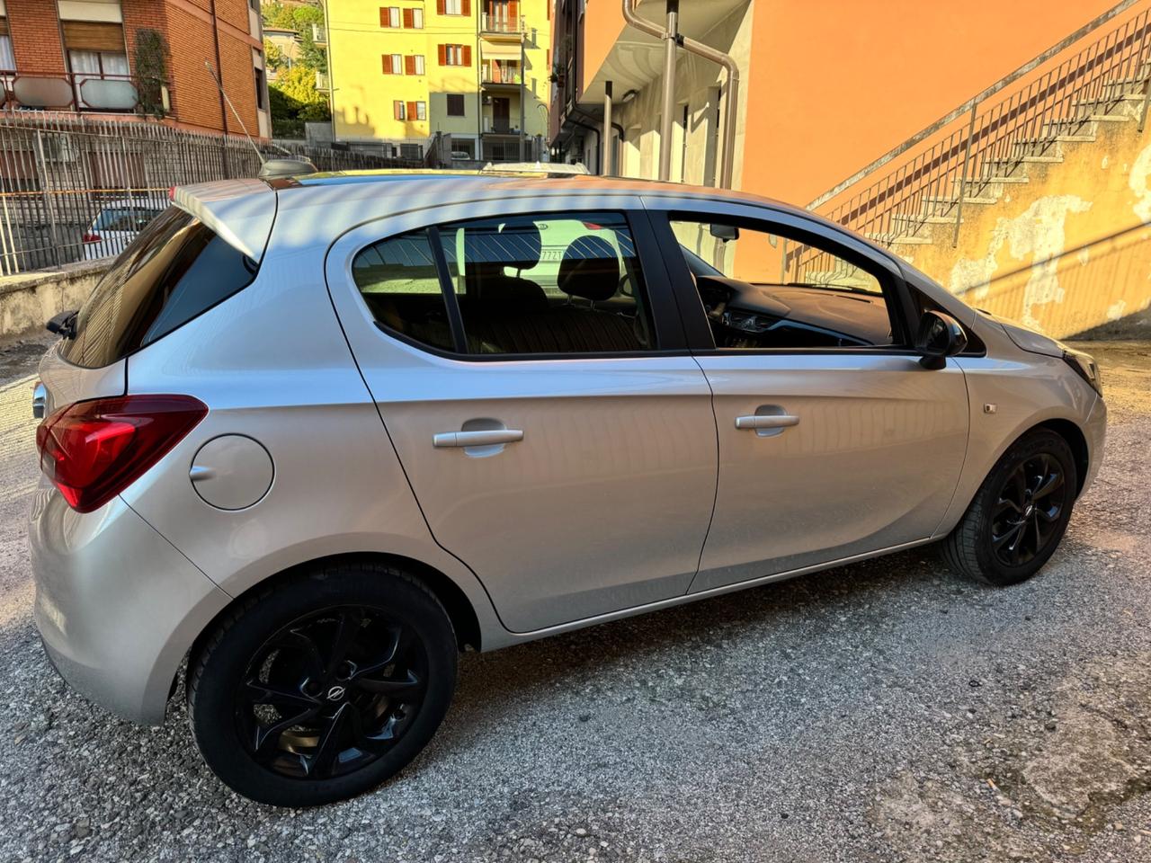 Opel Corsa 1.4 90CV GPL Tech 5 porte Innovation