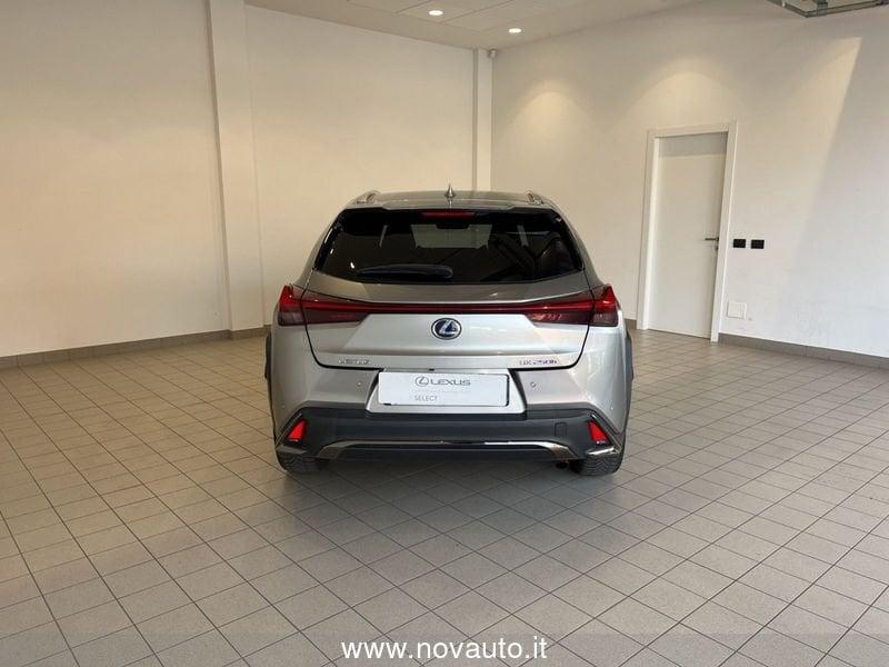 Lexus UX Hybrid F Sport