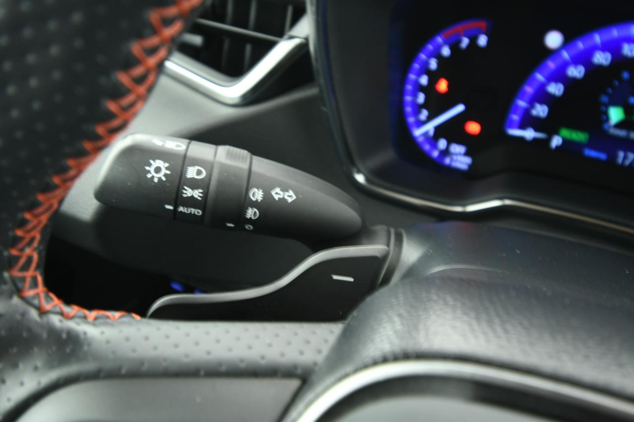 TOYOTA Corolla 2.0h GR Sport cvt CAMERA+ACC+APP CONNECT