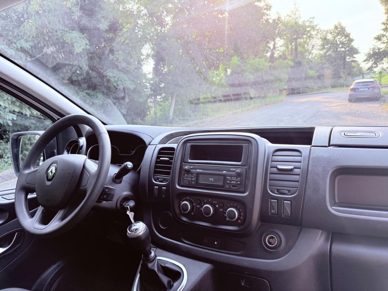 Renault Trafic 2.0 dCi- 2021 - OK PERMUTE !!!