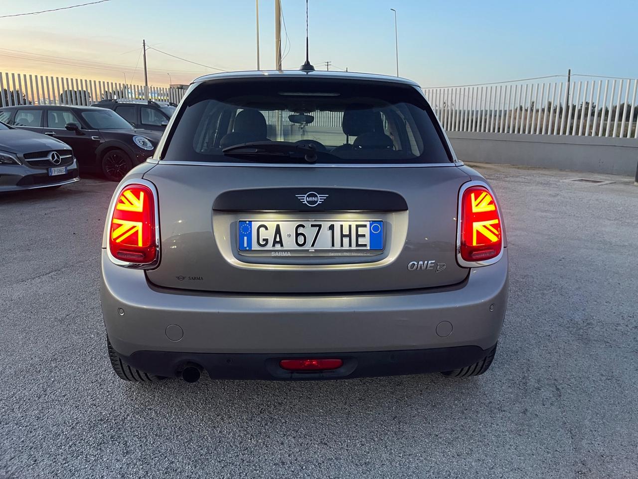 MINI 1.5 D 5 porte 95CV BAKER STREET FUL LED MY20