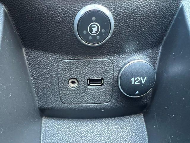 FORD Fiesta 1.4 5p. Bz.- GPL Titanium AUTO PER NEOPATENTATI