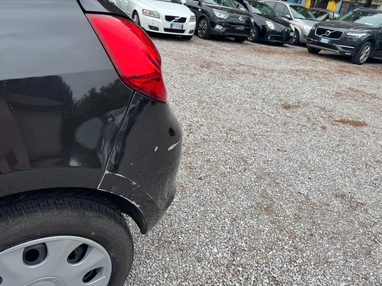 Renault Clio 1.2 16V 5 porte Confort neopatentati