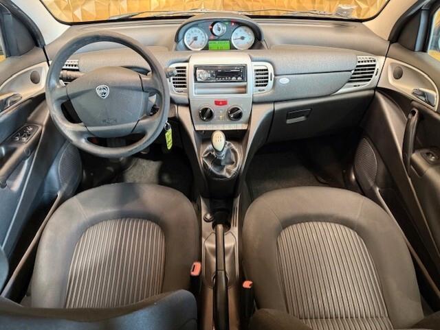 Lancia Ypsilon 1.2 Argento
