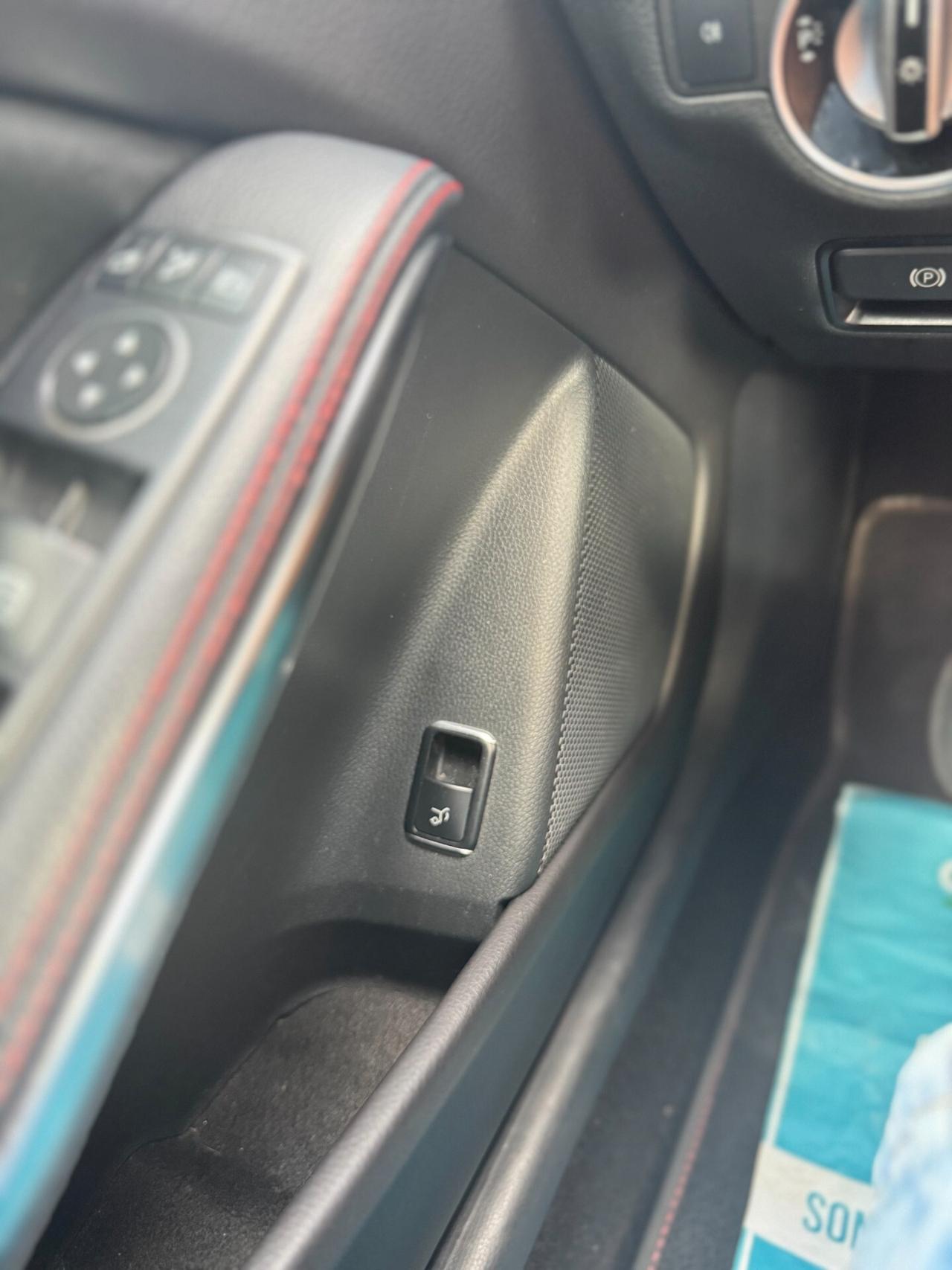 Mercedes-benz GLA 200 d Premium GRIGIO OPACO