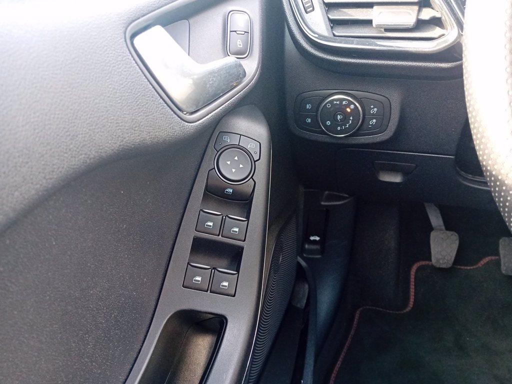 FORD Fiesta m-hybrid ST-Line del 2022