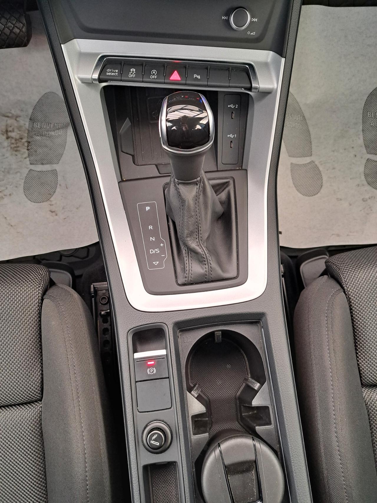 Audi Q3 SPB 2.0 TDI S tronic S-line Edition Autom.