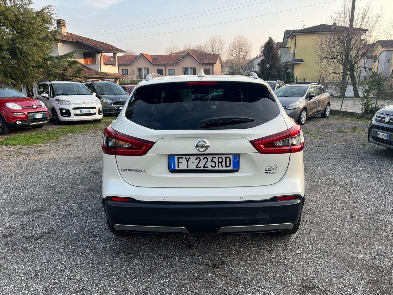Nissan Qashqai 1.3 DIG-T 140 CV N-Connecta*NAVI*TETTO