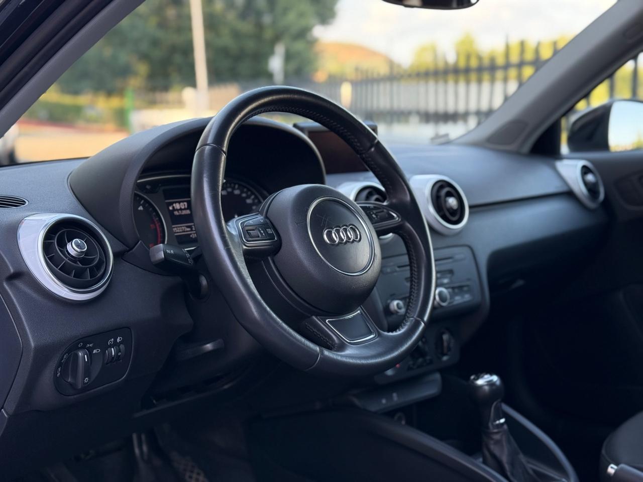 Audi A1 1.6 TDI S line edition plus Neopatentati