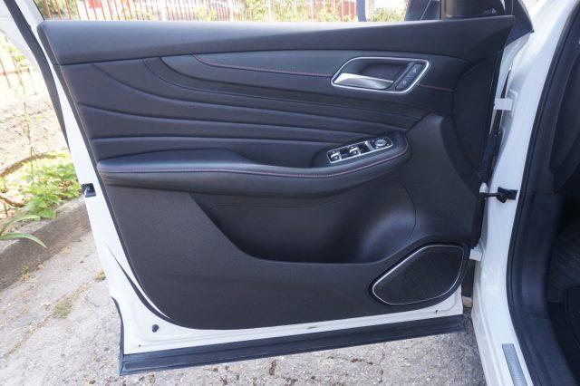 MG EHS 1.5 Plug-in Hybrid Luxury