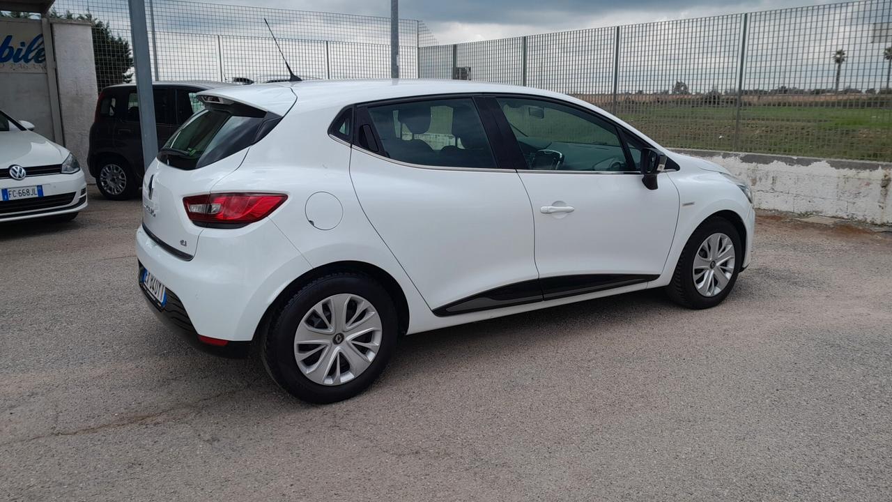 Renault Clio 1.5 dCi 8V 75CV 5 porte Costume National