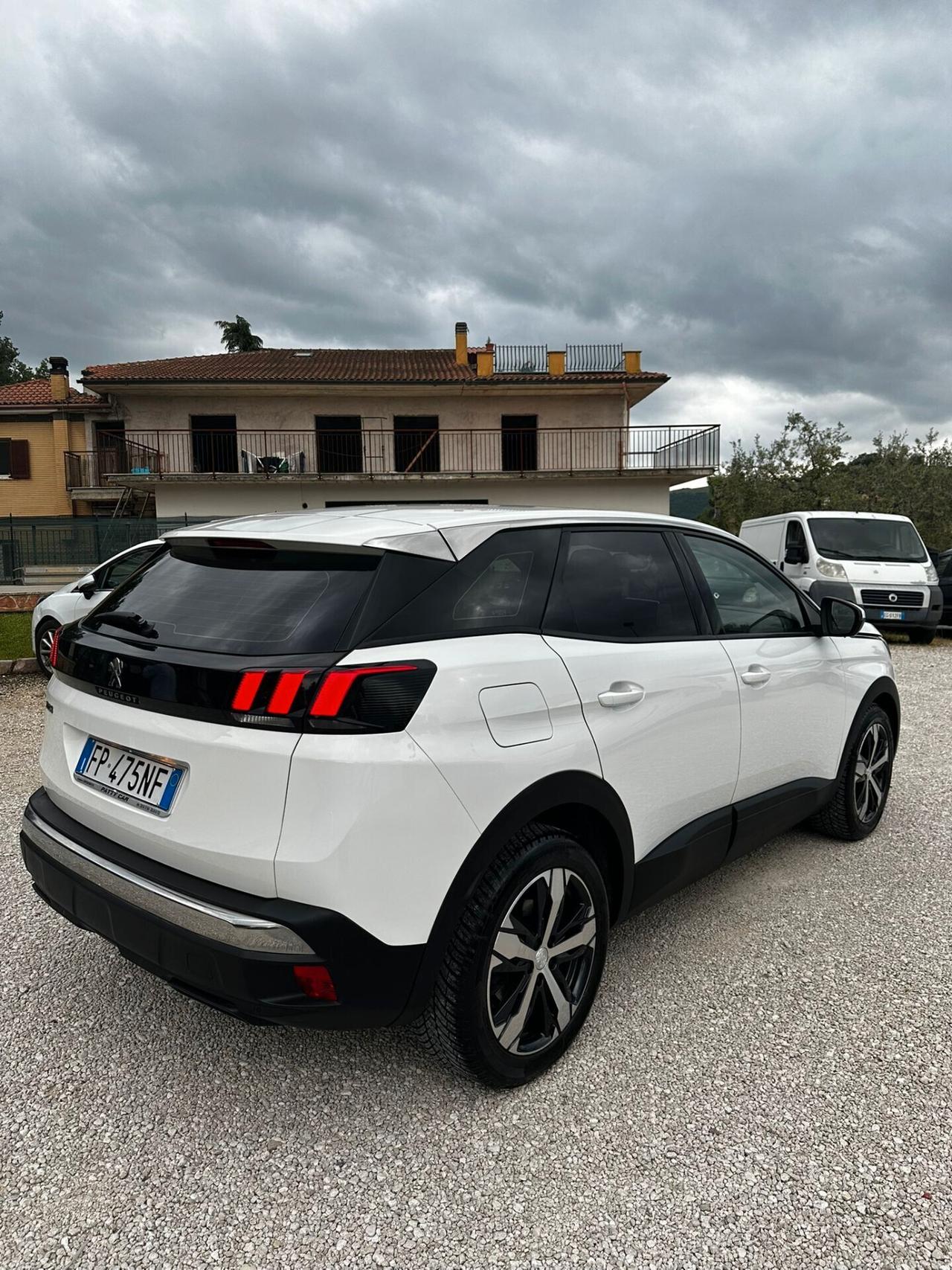 Peugeot 3008 BlueHDi 130 S&S Allure