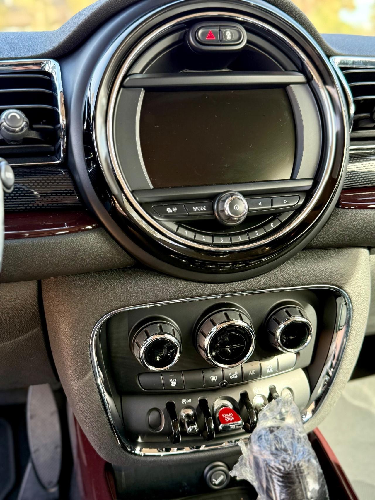 Mini Cooper D Clubman 1.5 One Business Automatica