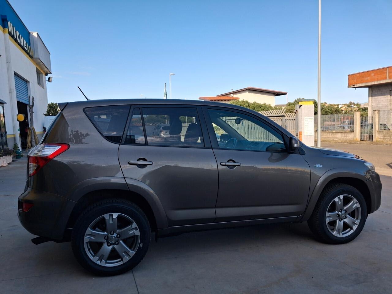 TOYOTA Rav4 Crossover 2.200 D-Cat 150cv 4WD Autom.