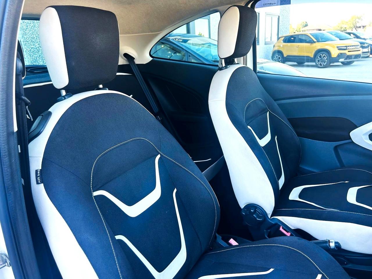Ford Ka 1.2 8V 69 CV Black&White Edition