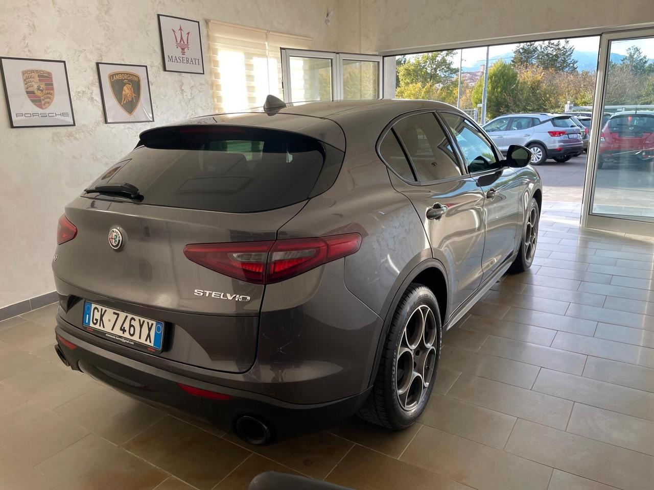 Alfa Romeo Stelvio 2.2 190Cv AT8 Q4 Sprint 2022