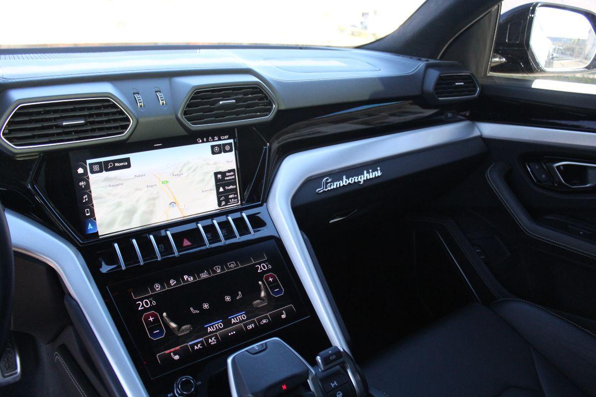 LAMBORGHINI - Urus - 4.0