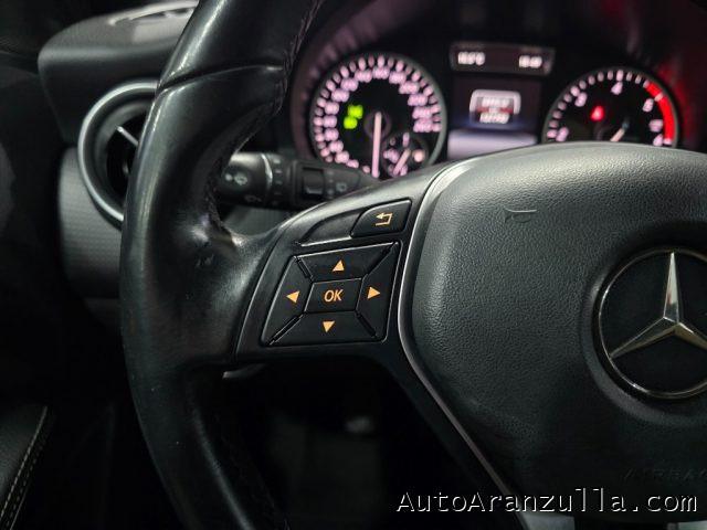 MERCEDES-BENZ A 200 CDI Sport Navi