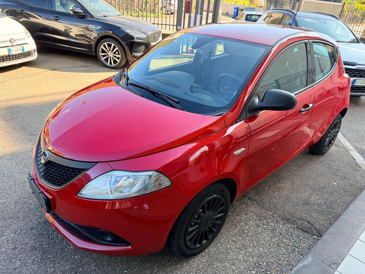Lancia Ypsilon 1.0 FireFly 5 porte S&S Hybrid