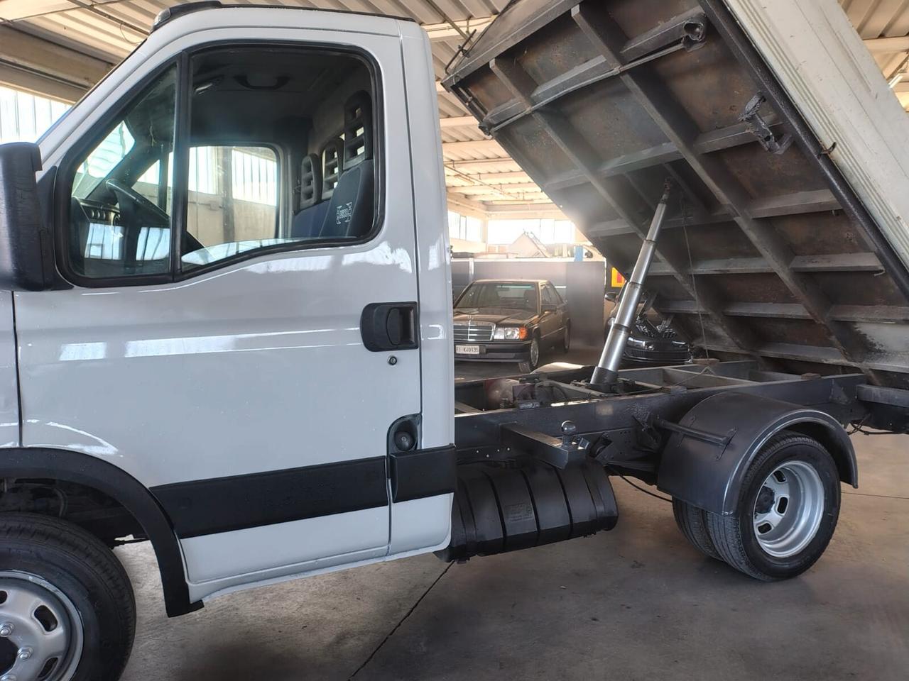 IVECO DAYLI 35/11 RIBALTABILE