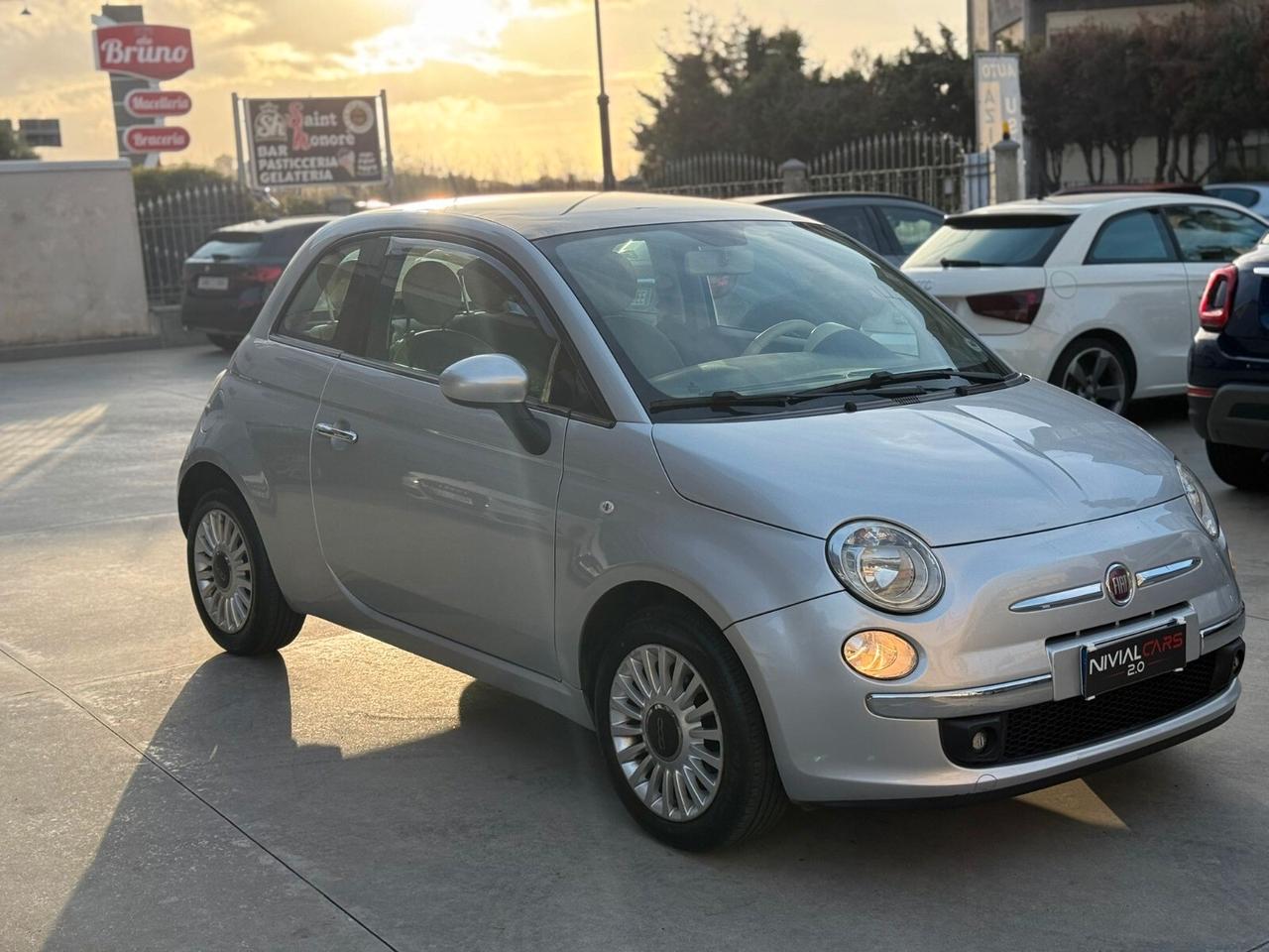 FIAT 500 1.2 BENZ 69 CV LOUNGE- NEOPATENTATI-TETTO PANORAMICO-INTERNI BIANCHI PANNA