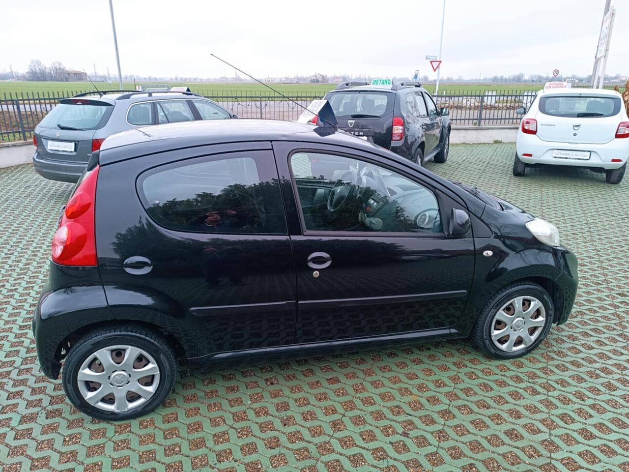 Peugeot 107 1.0 68CV 5p. Allure