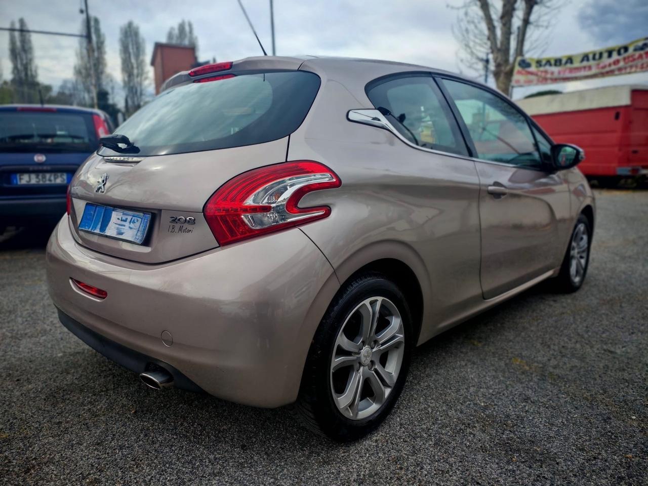 Peugeot 208 1.2 VTi 82 CV 3 porte Allure