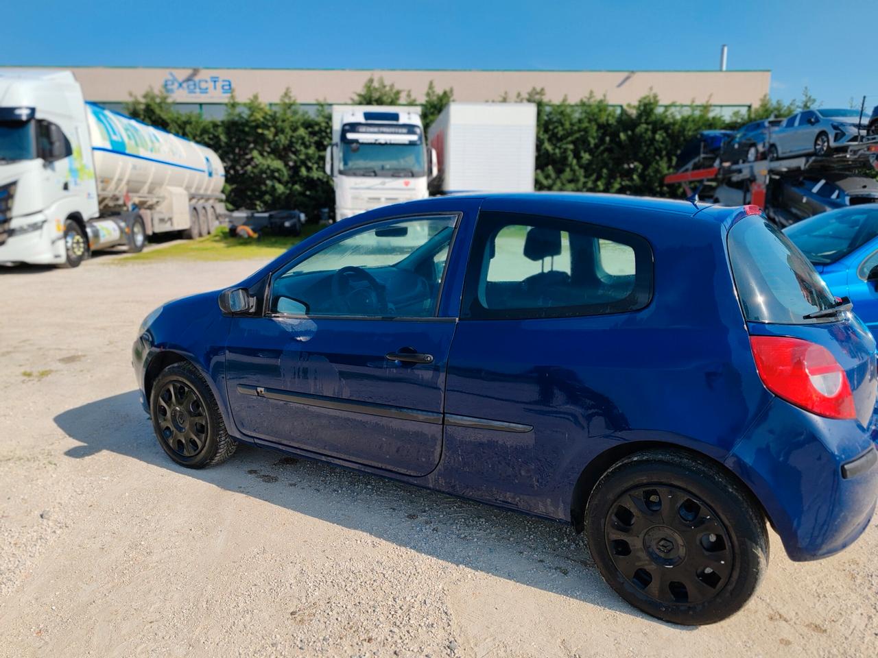 Renault Clio 1.2 16V 3 porte Dynamique