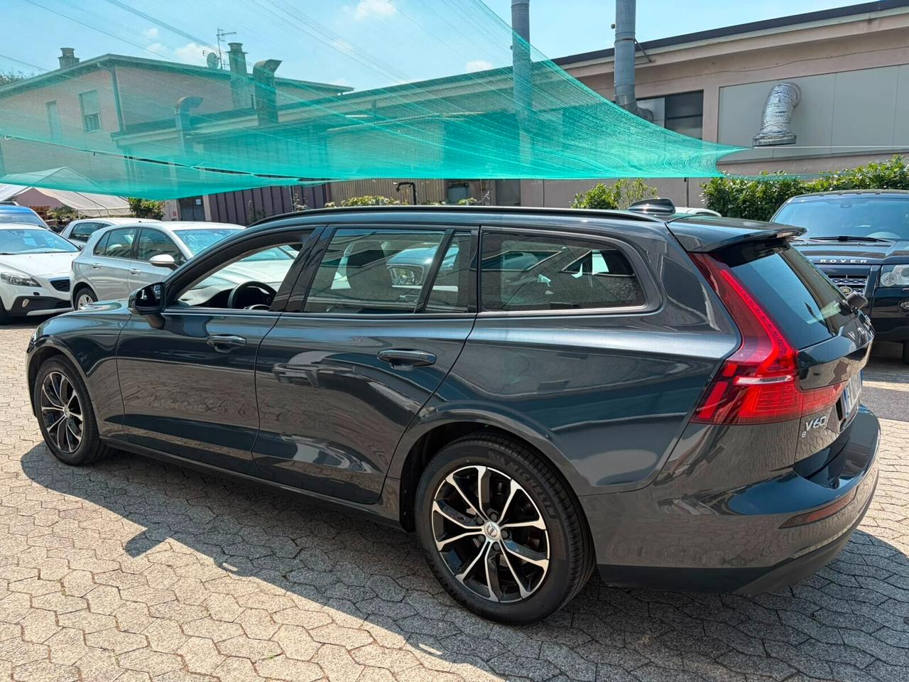 Volvo V60 D3 Business Plus*EURO6*NAVI*CERCHI