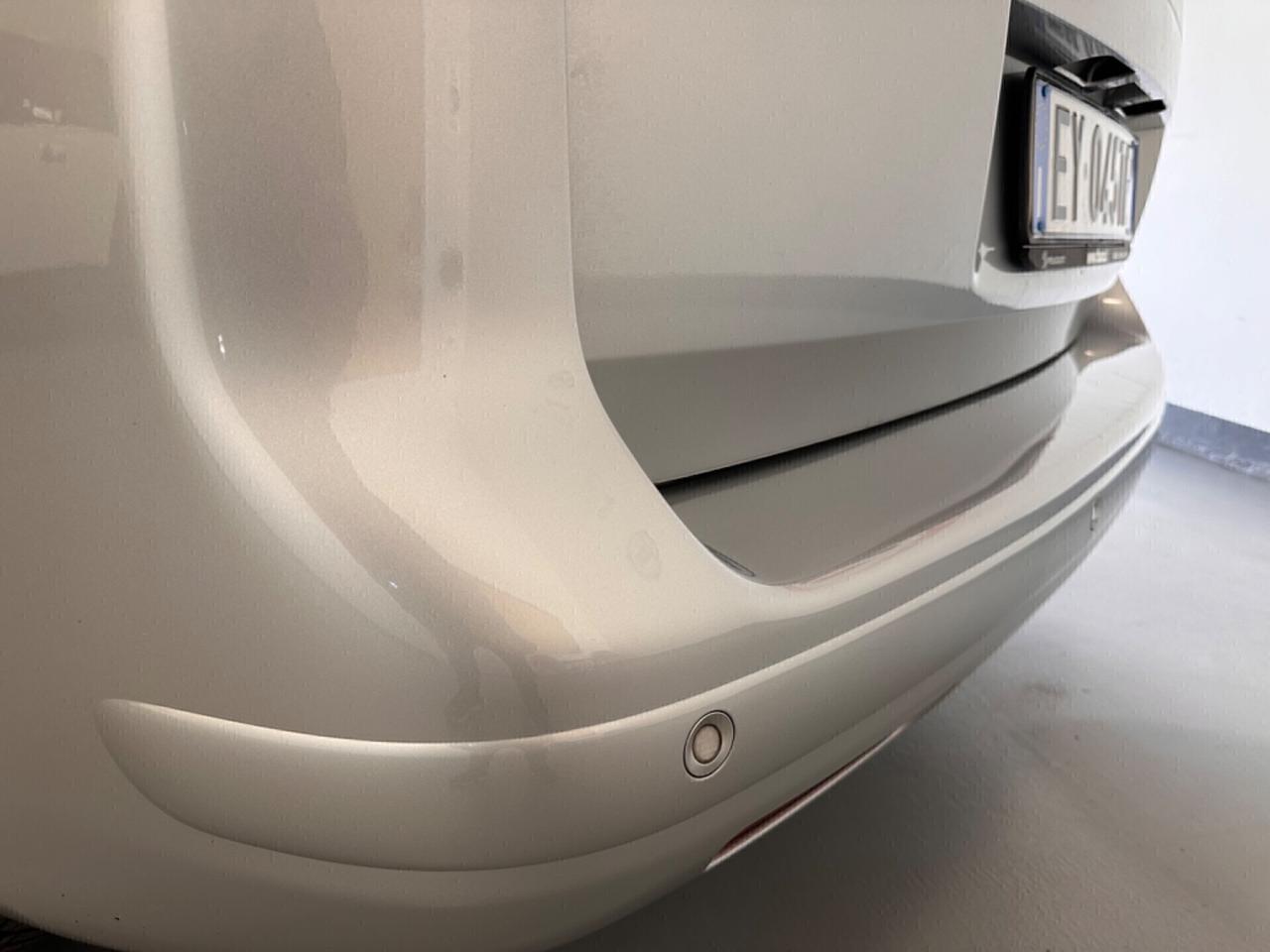 PUGEOT 5008 1.6 HDI 7 POSTI