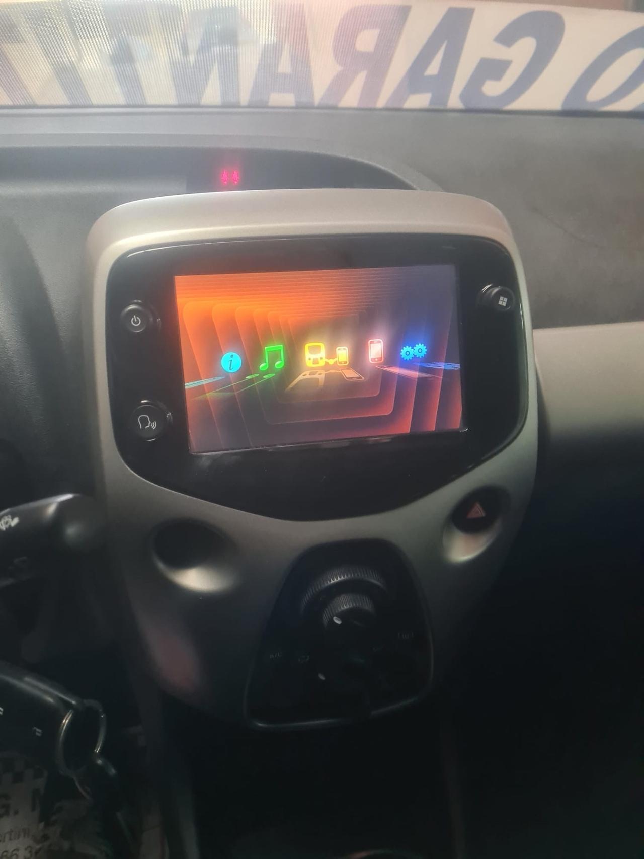 Toyota Aygo 1.0 VVT-i 69 CV 5 porte x-cool