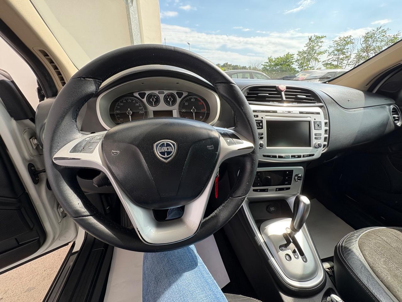Lancia Delta 1.6 MJT DPF Selectronic Oro