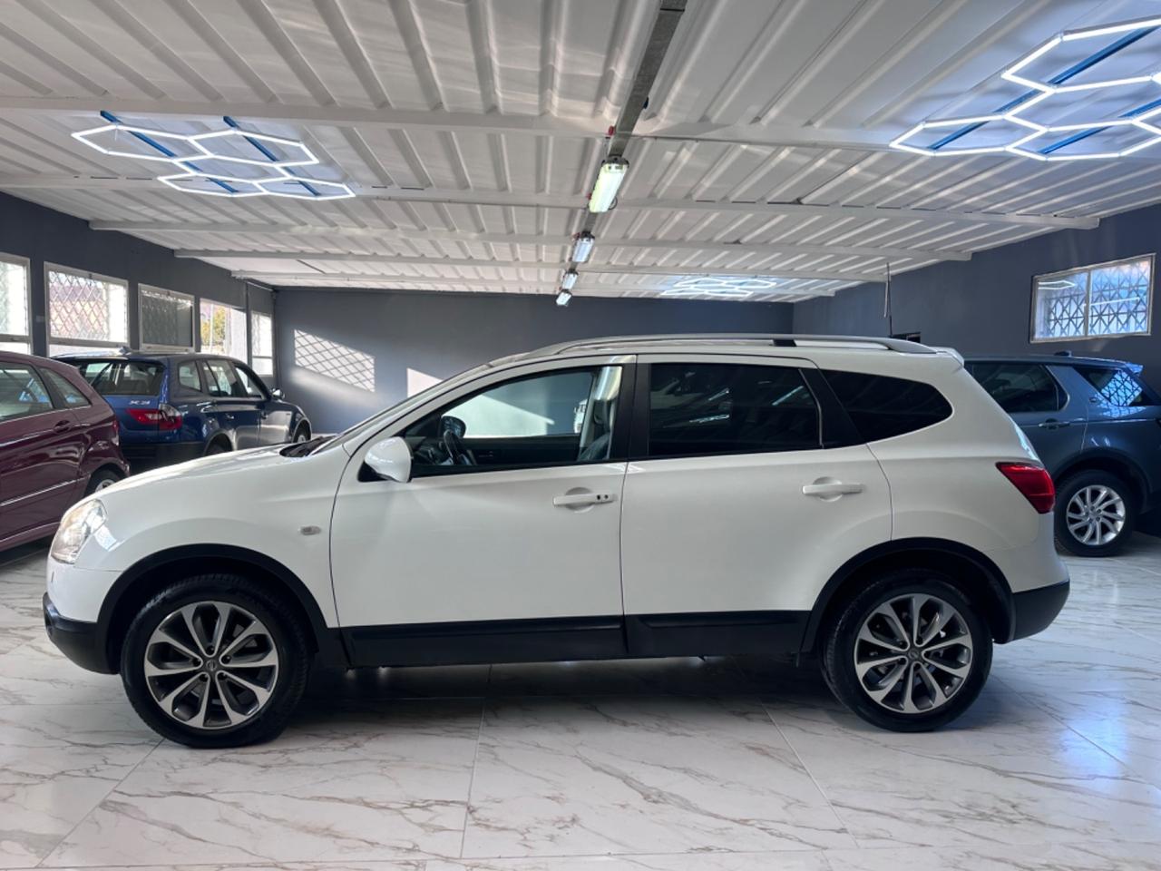 Nissan Qashqai 2.0 150CV 7 POSTI