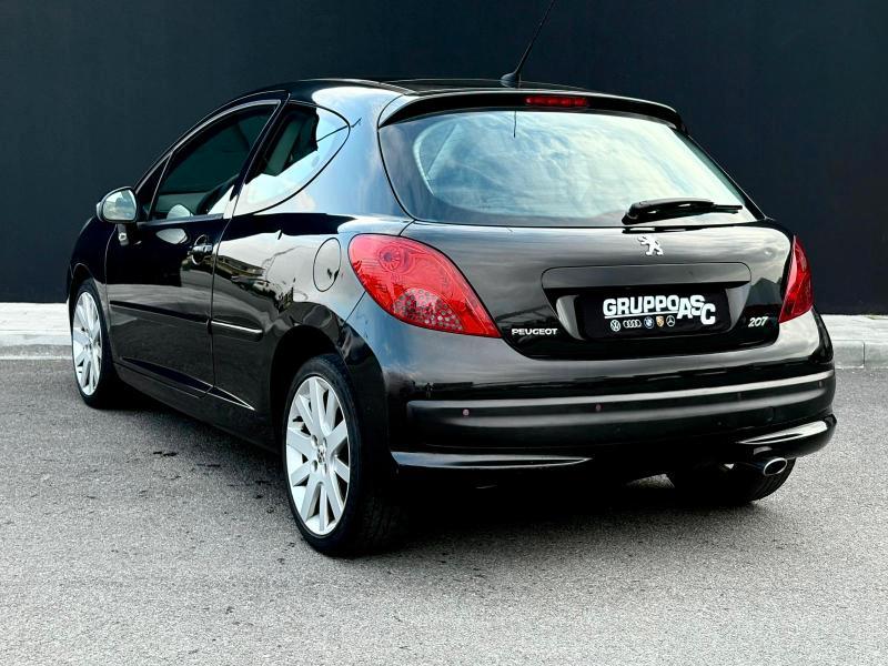 Peugeot 207 3 Porte 1.6 DIESEL 110 CV ADATTA NEOPATENTATI