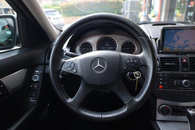 MERCEDES-BENZ C 220 CDI S.W. Avantgarde AMG NAVI Comand Xenon PDC