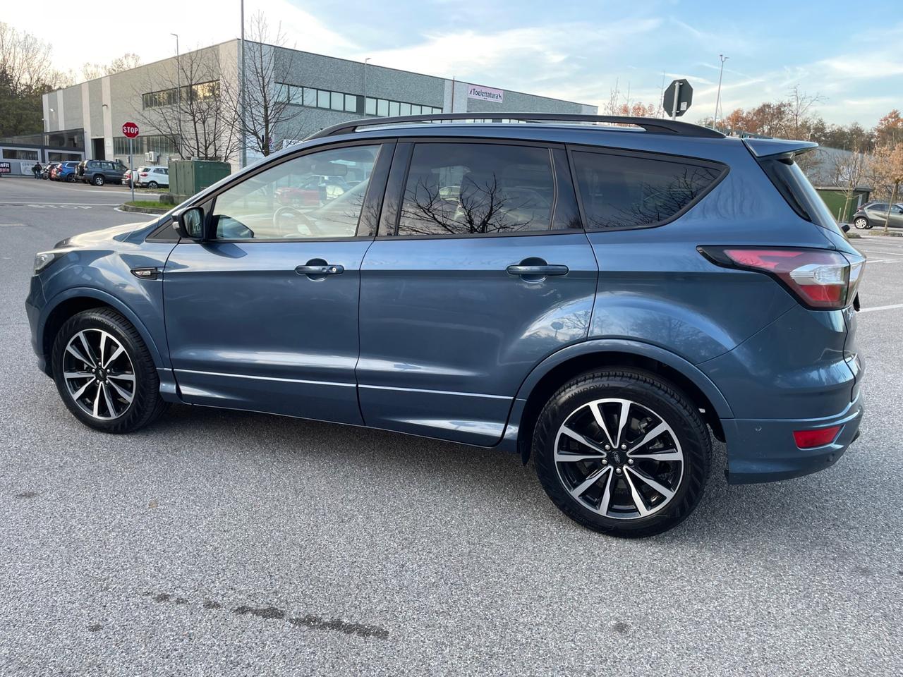 Ford Kuga 1.5 EcoBoost 120 CV S&S 2WD ST-Line