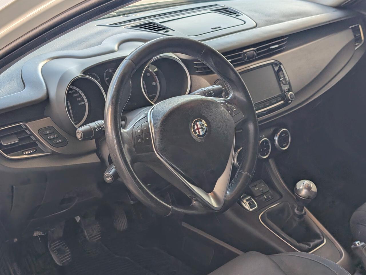 Alfa Romeo Giulietta 1.6 JTDm-2 105 CV Exclusive