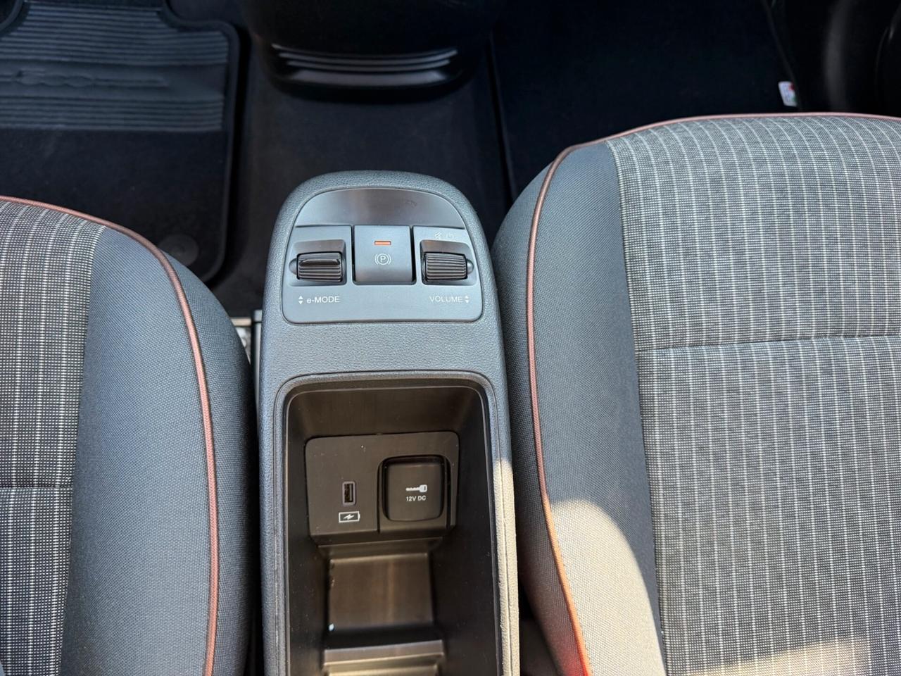 Fiat 500 500e Berlina 23,8 kWh Action