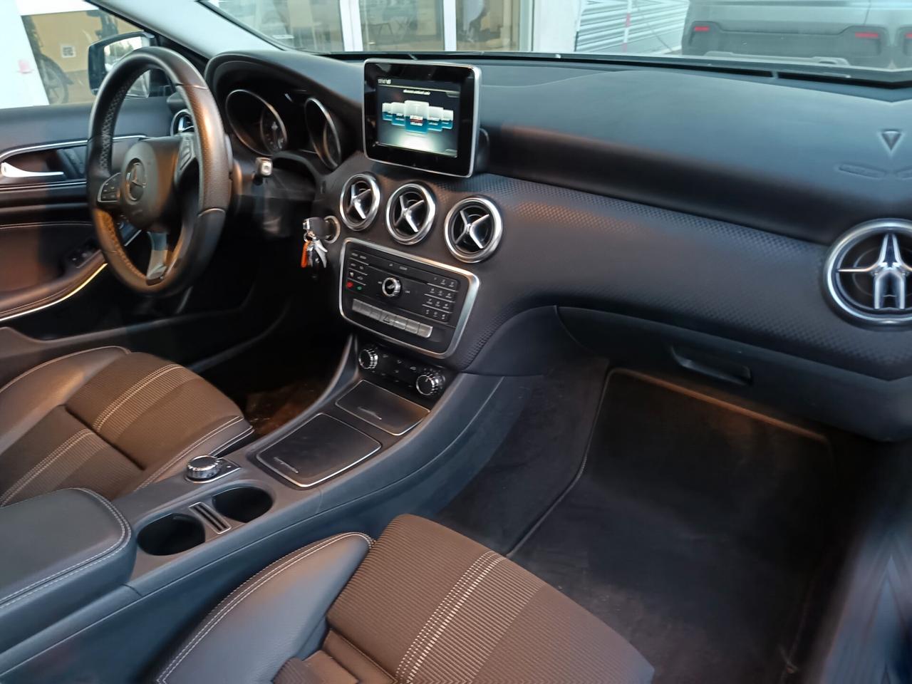 Mercedes-benz A 180 d Automatic Premium