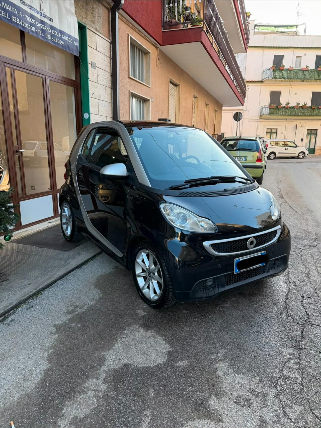 Smart ForTwo 1000 52 kW MHD coupé pure