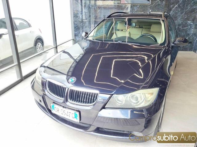 BMW 320 d Automatica Navi Touring MSport