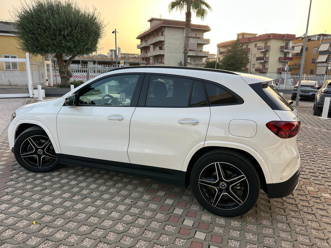 Mercedes-Benz GLA 200 d AMG Line Premium Plus auto