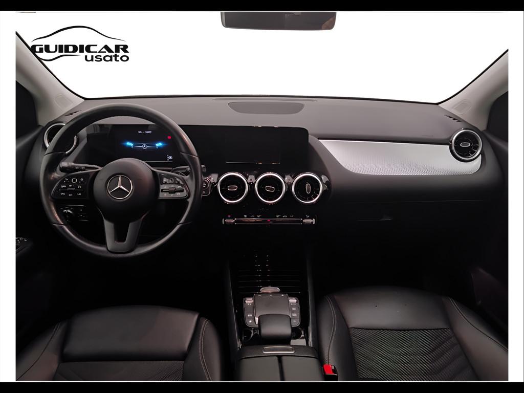 Mercedes-Benz Classe B - W247 2018 - B 180 d Sport auto