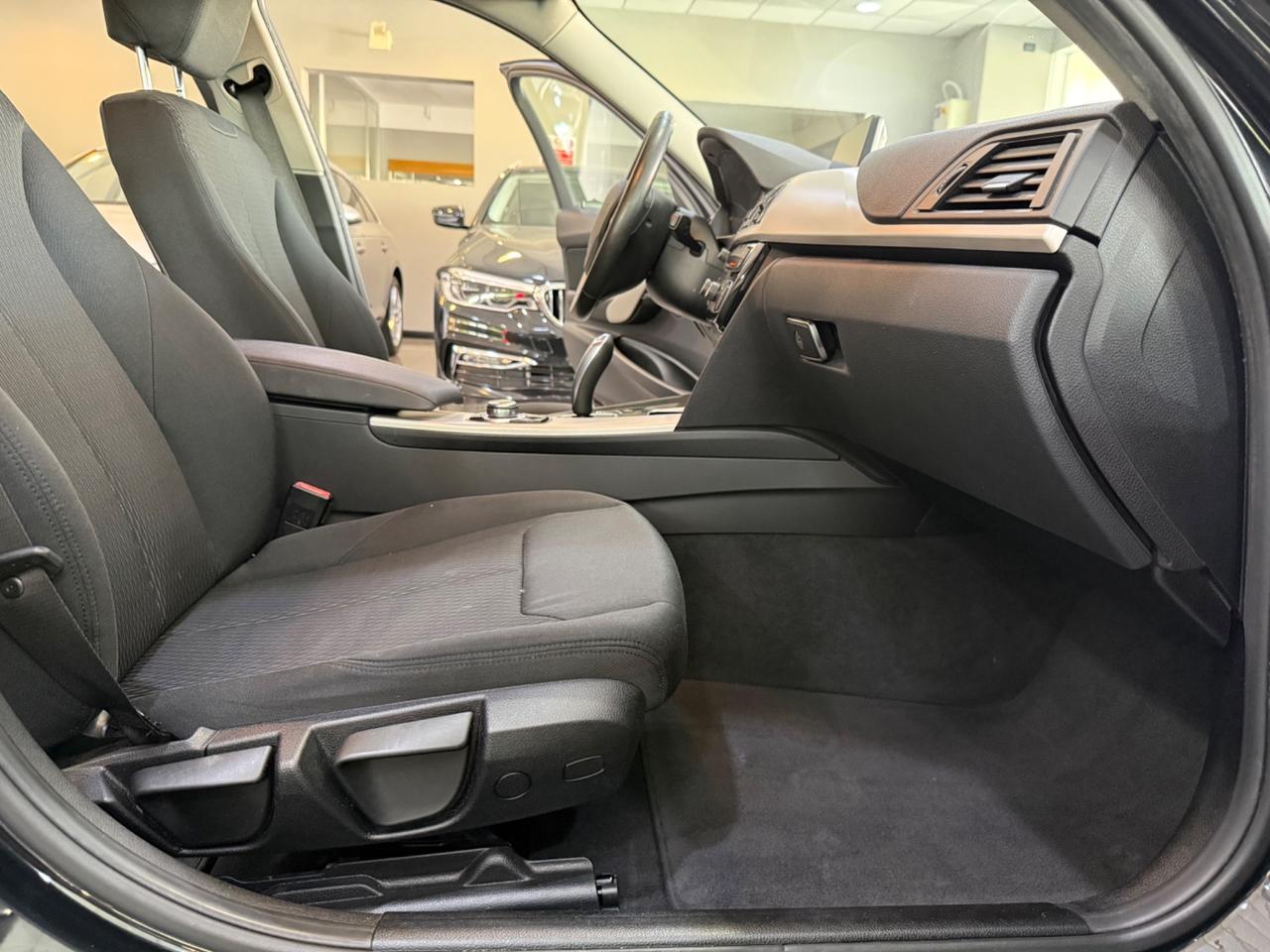 Bmw 318 Touring Business auto 99.000KM!!
