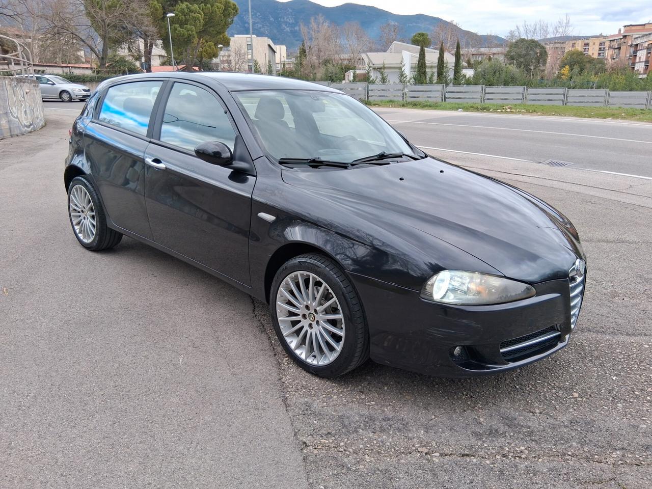 Alfa Romeo 147 1.9 JTD M-JET 16V 5 porte Exclusive