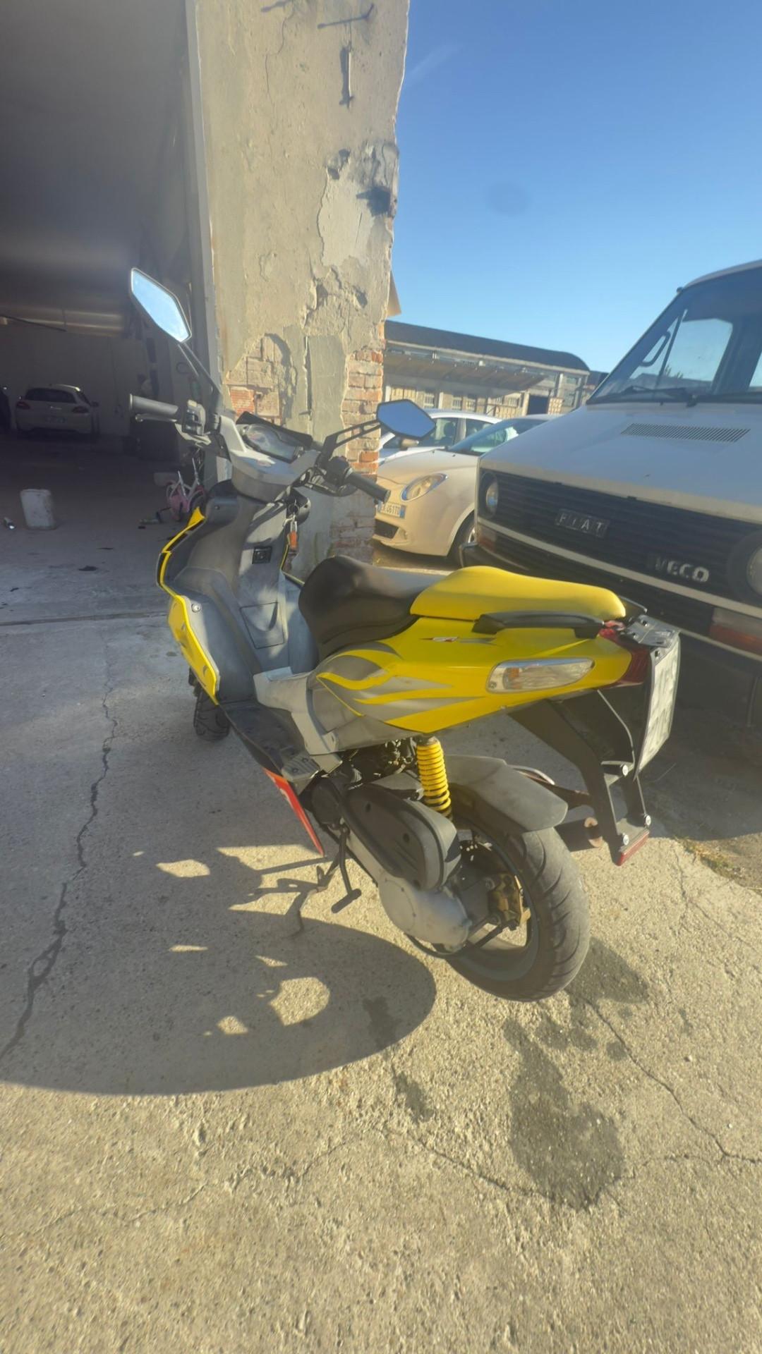 Aprilia SR 50 Factory