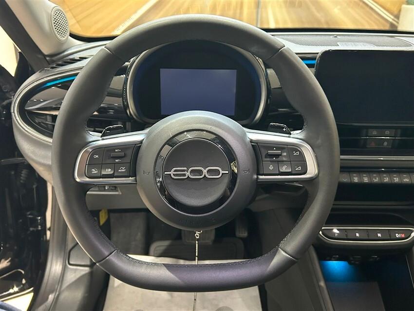 Fiat 600 Hybrid 100 CV DCT MHEV