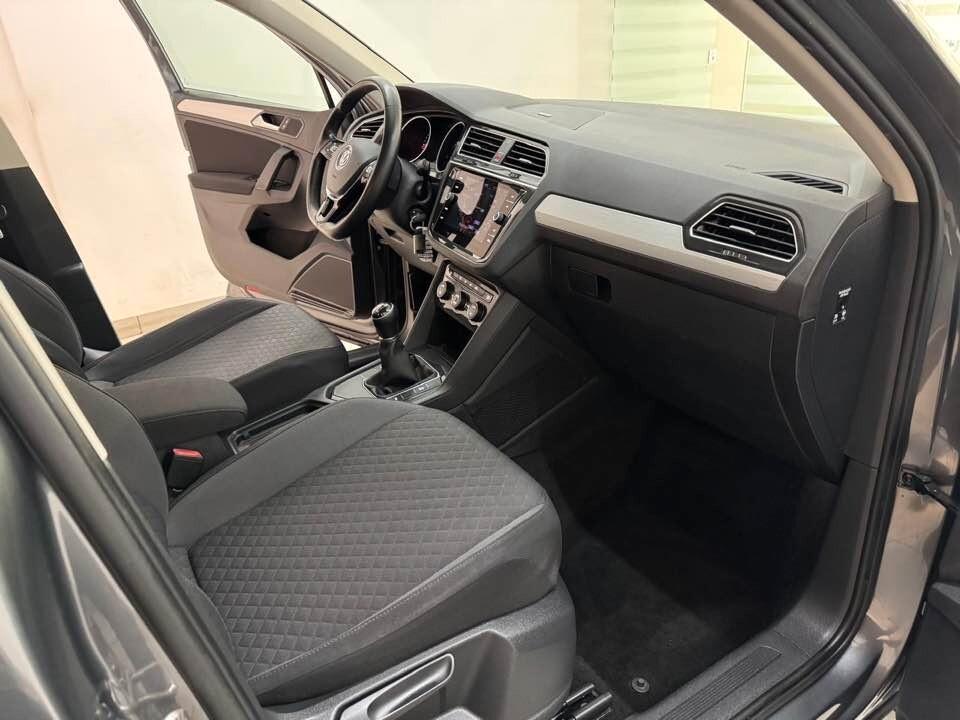 Volkswagen Tiguan 1.6 TDI Business BlueMotion 2017 116CV