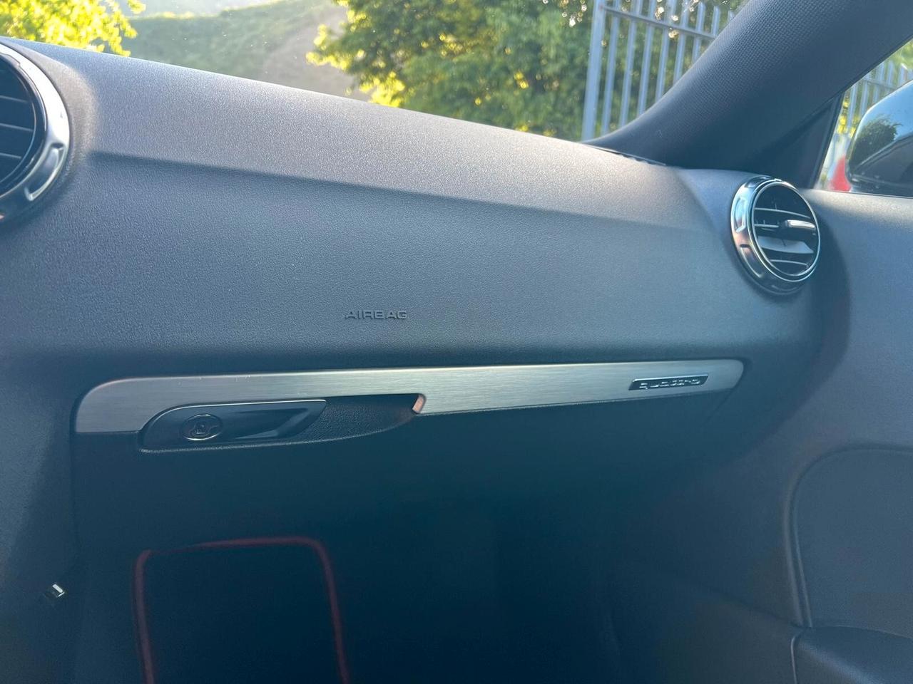 Audi TT Coupé 2.0 TDI quattro